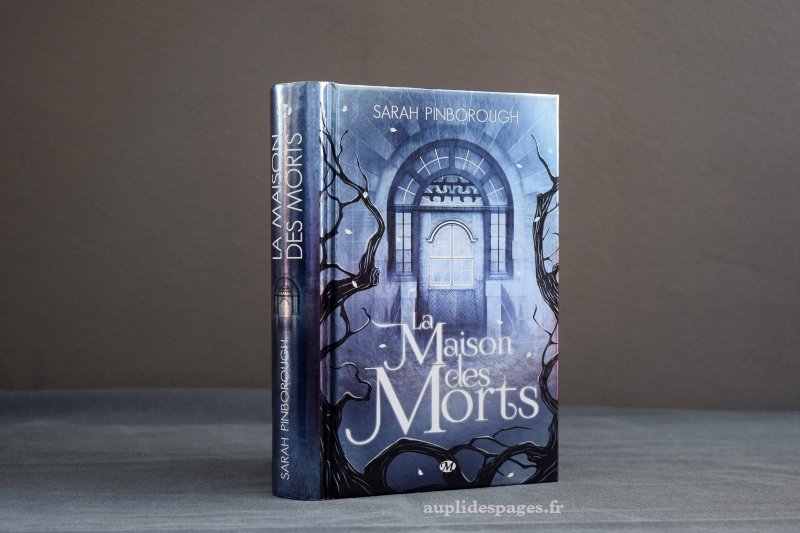 La maison des morts de Sarah Pinborough